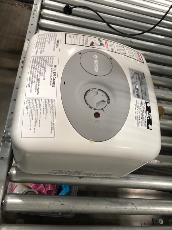 Photo 4 of **8DEAMAGED***
Bosch Tronic 3000 2.5 Gal. Electric Water Heater
