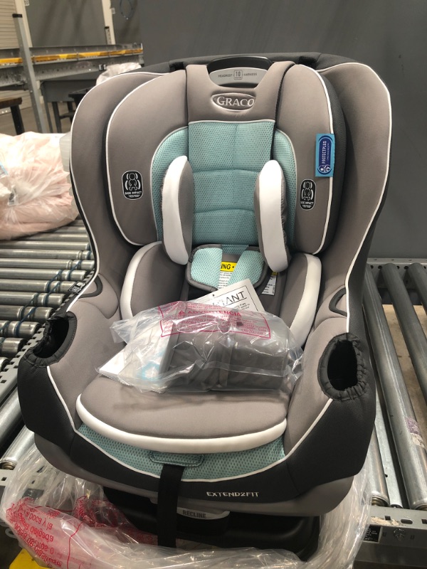 Photo 2 of Graco - Extend2Fit Convertible Car Seat, Spire