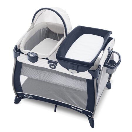 Photo 1 of Graco Pack 'n Play Quick Connect Portable Bassinet Playard in Alex White(DAMAGED)