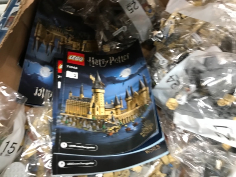 Photo 3 of LEGO Harry Potter Hogwarts Castle Advanced Building Set Model with Harry Potter Minifigures 71043