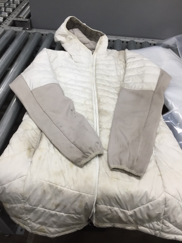 Photo 2 of Columbia Thermal Coil Jacket Beige L