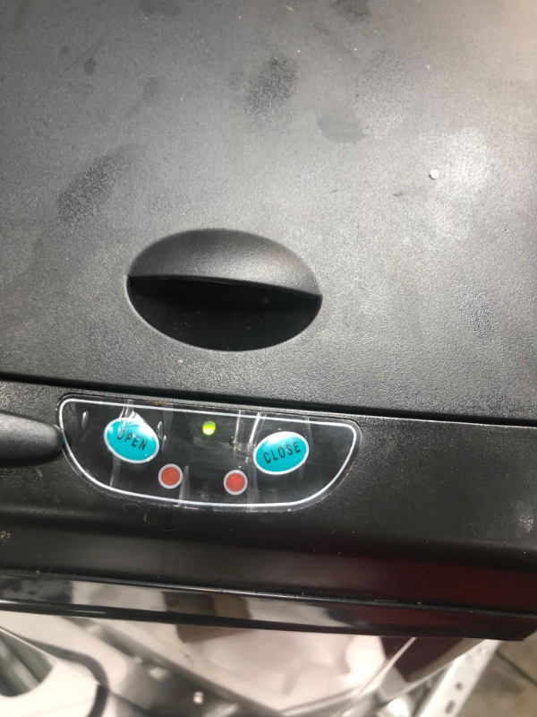 Photo 3 of *** TURNS ON BUT DOES NOT OPEN*** DIRTY*** MINOR COSMETIC DAMAGE***
iTouchless Sensor Kitchen Trash Can with AC Adapter and AbsorbX Odor Filter 13 Gallon Silver Stainless Steel