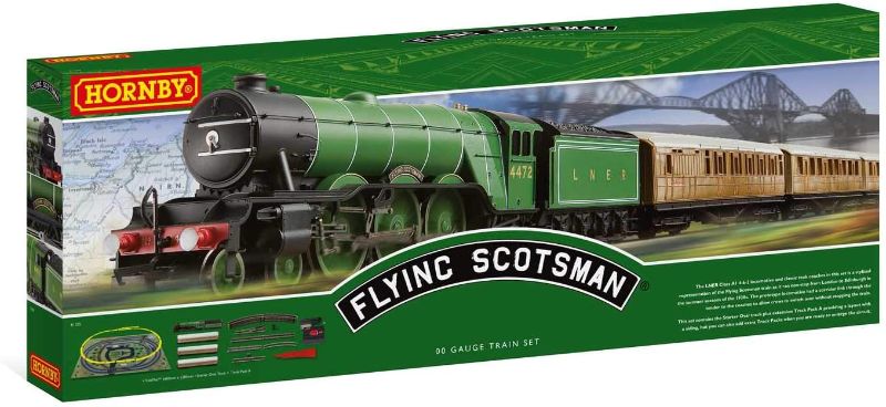 Photo 1 of Hornby The Flying Scotsman A1Class #4472 OO Electric Model Train Set HO Track with US PoweR