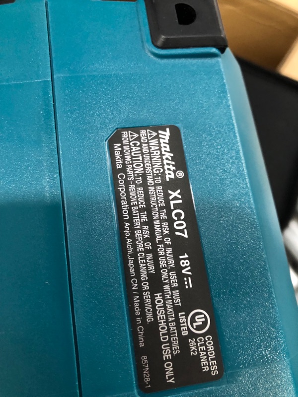 Photo 4 of 
Makita XLC07Z 18V LXT® Lithium-Ion Handheld Canister Vacuum