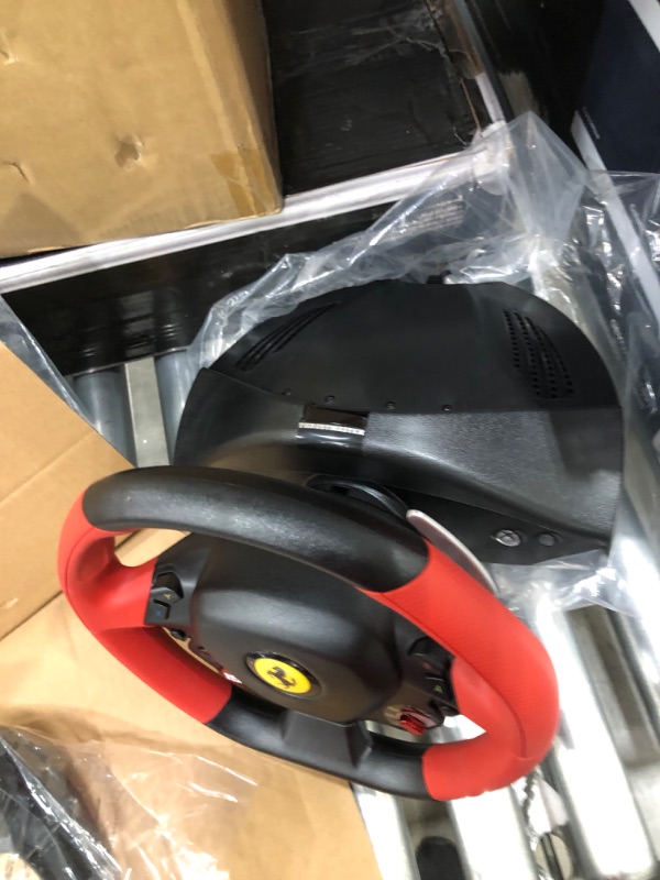 Photo 2 of Thrustmaster Ferrari 458 Spider Racing Wheel (Xbox Series X/S & One & Windows)
