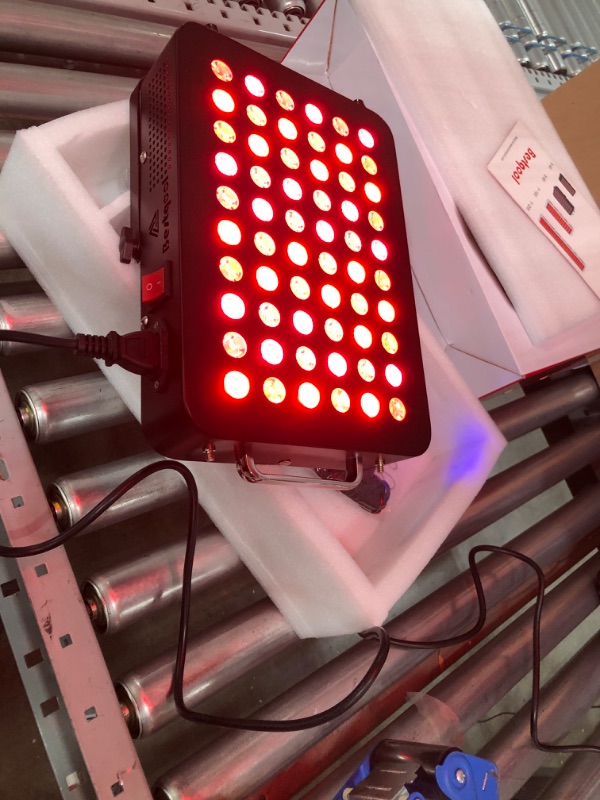 Photo 2 of Bestqool Red Light Therapy Device - Near Infrared Light Therapy with Timer, 60 LEDs, Clinical Grade 660nm 850nm High Power LED Light Therapy for Anti-Aging, Pain Relief. 95W Power Consumption.