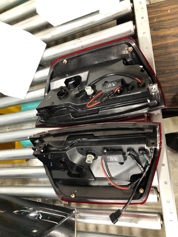 Photo 1 of NIXON OFFROAD Tail Lights, LED Taillights Assembly for 2014-2020 Toyota Tundra, Taillights Set w/ Led Sequential Turn Signals/ Brake Lights/ DRL for Tundra Pickup, Passenger & Driver Side (Red)
