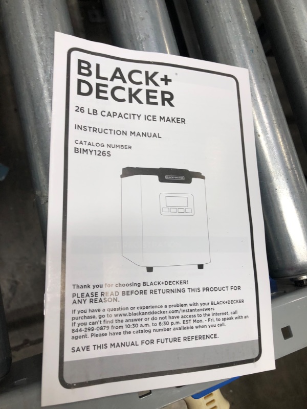 Photo 4 of BLACK+DECKER BIMY126S 26-lb Capacity Stainless Steel Ice Maker, Silver
