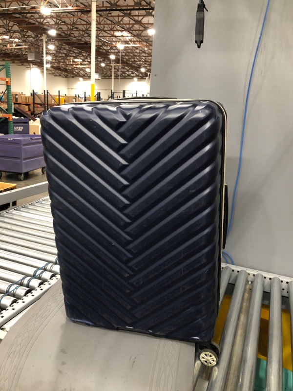 Photo 4 of Damaged (Parts Only) - Kenneth Cole Reaction Madison Square Hardside Chevron Expandable Luggage, Navy, 2-Piece Set (20" & 28")
