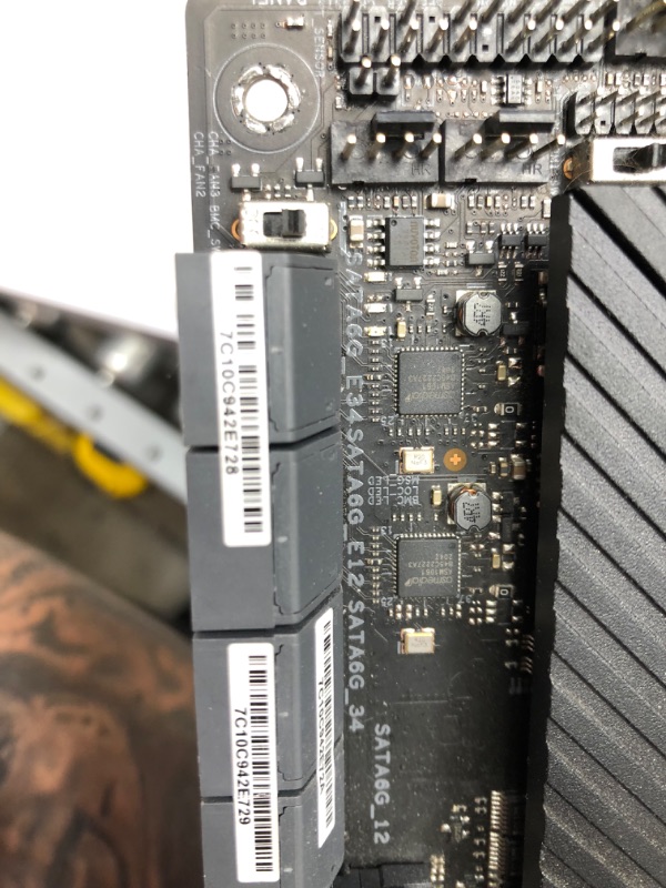 Photo 1 of ASUS Pro WS WRX80E-SAGE SE WIFI AMD Threadripper Pro EATX workstation motherboard (PCIe 4.0, ASMB9-iKVM, 2x10Gb LAN, 7xPCIe 4.0 X16 slots, 3xM.2,2xU.2 ports, 11 USB 3.2 Gen 2 ports,8-channel DDR4 ECC)
