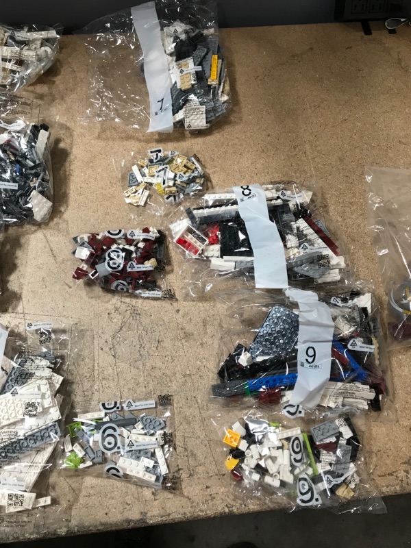 Photo 3 of (PREVIOUSLY OPENED, POSSIBLY MISSING PIECES)
LEGO Star Wars Republic Gunship 75309 Building Kit; Cool, Ultimate Collector Series Build-and-Display Model (3,292 Pieces)