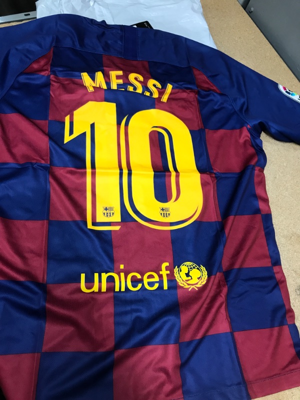 Photo 3 of 2019-2020 Barcelona Home Nike Football Shirt (MESSI 10), Size: Median 