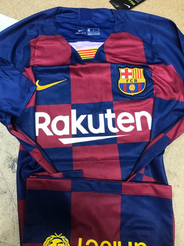 Photo 3 of 2019-2020 Barcelona Home Nike Football Shirt (MESSI 10), Size: Large