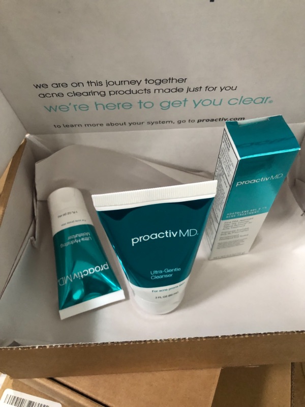 Photo 1 of ProactivMD Adapalene Gel Acne Kit - with Adapalene Gel Acne Treatment, Green Tea Face Cleanser, and Moisturizer with Hyaluronic Acid- 30 Day Kit EXP 01/22
