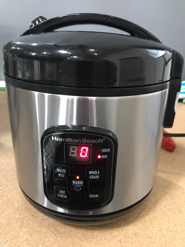 Photo 2 of **tested and functions ** Aroma Housewares 8-Cup (cooked)/ 2 Quart Digital Cool-Touch Rice Cooker & Food Steamer
