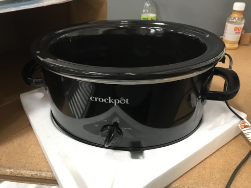 Photo 2 of **PARTS ONLY : DOESN'T TURN ON ** Crock-Pot Cook and Carry Portable Manual Slow Cooker, Black - SCCPVL600-B, 6 Quarts
