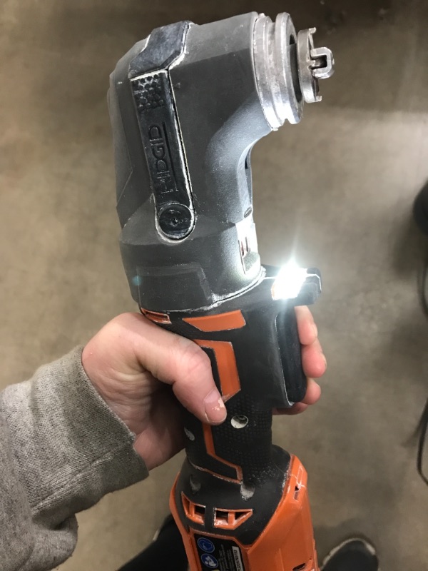 Photo 5 of **PARTS ONLY ** RIDGID 4 Amp Corded Oscillating Multi-Tool