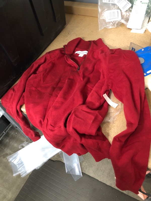Photo 1 of SMALL Amazon Essentials Men's 100% Cotton Quarter-Zip Sweater
