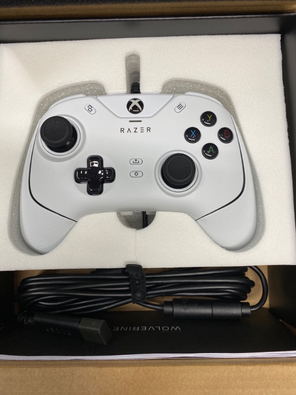 Photo 3 of Razer - Wolverine V2 Wired Gaming Controller for Xbox Series X|S, Xbox One, PC with Remappable Front-Facing Buttons - White
