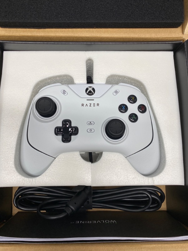 Photo 2 of Razer - Wolverine V2 Wired Gaming Controller for Xbox Series X|S, Xbox One, PC with Remappable Front-Facing Buttons - White
