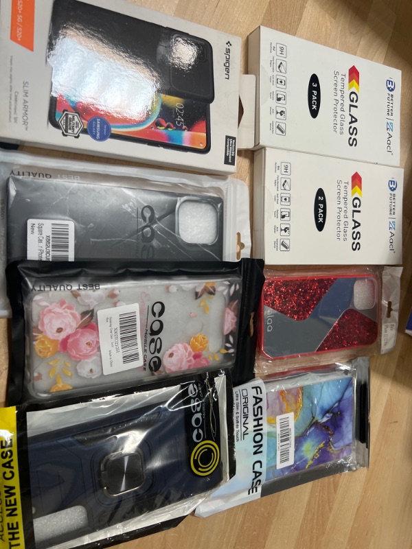 Photo 1 of **SOLD AS IS -NO REFUNDS **** BUNDLE OF ASSORTED PHONE ACCESSORIES 
