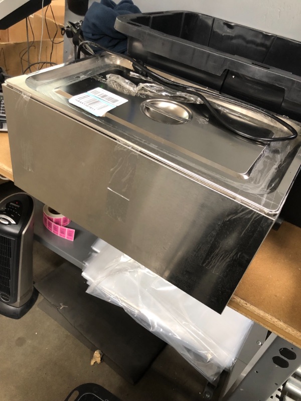 Photo 2 of *USED* heating element is bad and needs to be replaced.
VEVOR Steam Table Warmer, 27 Qt Commercial Food Warmer, Stainless Steel Electric, 1200W with Lid for Catering and Restaurant
