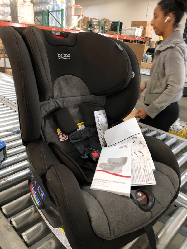 Photo 2 of Britax Boulevard ClickTight Anti-Rebound Bar Convertible Car Seat, StayClean Grey - Stain, Moisture & Odor Resistant Fabric
