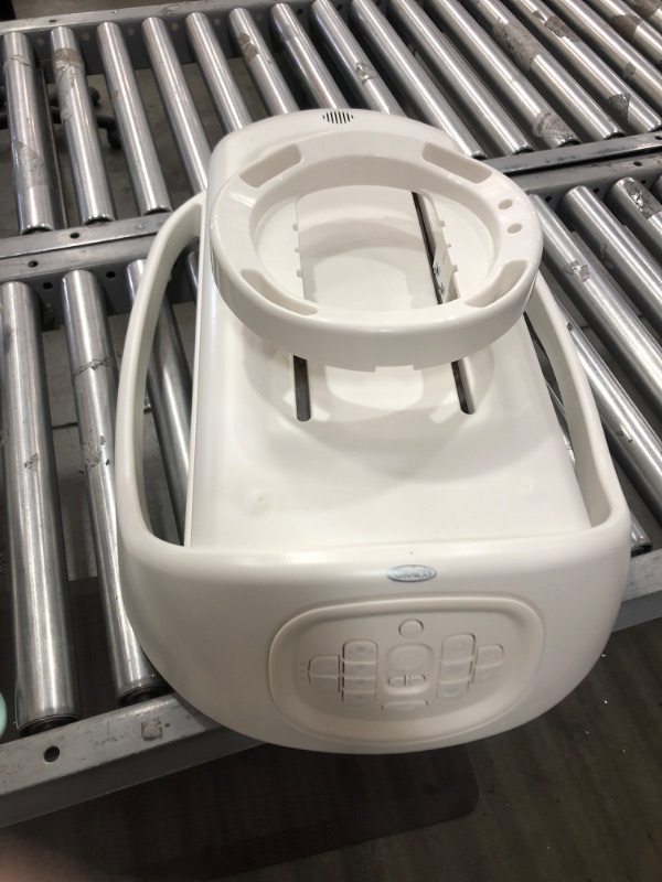 Photo 3 of Graco Sense2Soothe Baby Swing with Cry Detection Technology, Sailor
