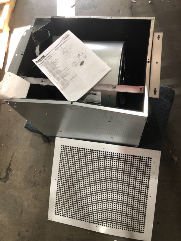 Photo 2 of **MINOR DAMAGE** Broan-Nutone L900 High Capacity Ventilator Fan, Commercial Exhaust Fan, 4.1 Sones, 120V, 901 CFM,White
