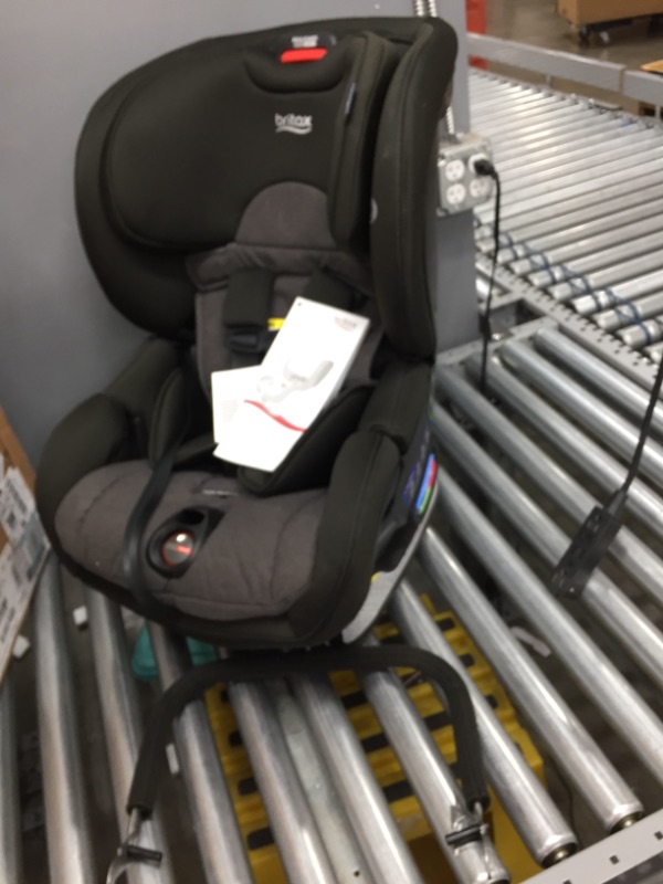 Photo 2 of Britax Boulevard ClickTight Anti-Rebound Bar Convertible Car Seat, StayClean Grey - Stain, Moisture & Odor Resistant Fabric
