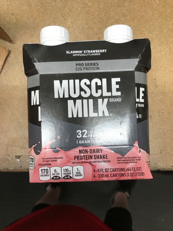 Photo 2 of **NON-REFUNDABLE**
BB 10/5/22
Muscle Milk Pro Series Protein Shake Strawberry 32g Protein 11oz 12ct
