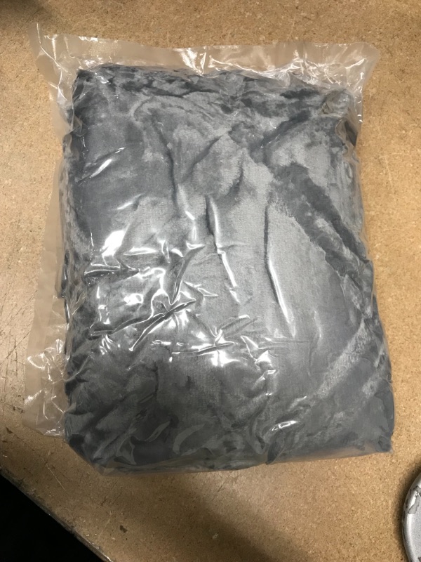 Photo 3 of ** SETS OF 2**
HT&PJ Fleece Throw Blanket Super Soft Lightweight Flannel Microfiber Velvet Cozy Warm Throw Blanket for Living Room (Dark Grey,(Throw50 X 60" ))
