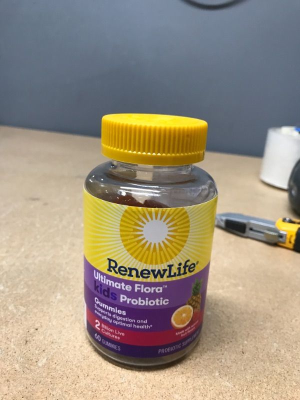 Photo 2 of ** EXP:05/2022**  ***NON-REFUNDABLE**  ** SOLD AS IS **
Renew Life Kids Probiotic - Ultimate Flora Kids Probiotic Gummies Probiotic Supplement - Dairy & Soy Free - 2 Billion CFU - Fruit Flavor, 60 Chewable Gummies