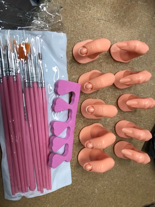 Photo 2 of ** SETS OF 2**
Leege Practice Finger Nail Art Practice Finger Plastic Fake Fingers for Beautiful Girl 26 PCS per Set
