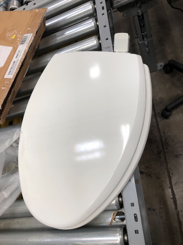 Photo 2 of *READ BELOW** Mayfair 1847SLOW 000 Kendall Slow-Close, Removable Enameled Wood Toilet Seat That Will Never Loosen, 1 Pack ELONGATED - Premium Hinge, White
