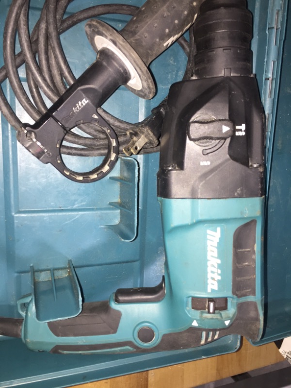 Photo 3 of **NOT FUNCTIONAL** MAKITA 4.5 Amp 11/16 in. Rotary Hammer