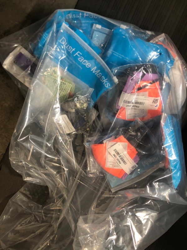 Photo 1 of **NON-REFUNDABLE*** AMAZON miscellaneous items
FACE MASK BUNDLE