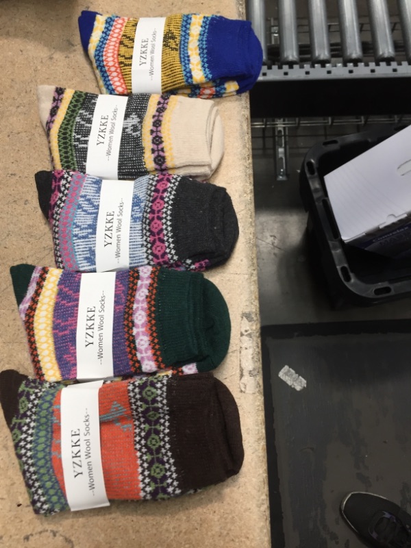 Photo 2 of YZKKE 5Pack Womens Vintage Winter Soft Warm Thick Cold Knit Wool Crew Socks, Multicolor, free size
