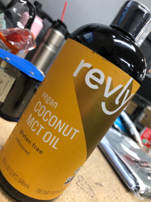 Photo 2 of (NON-REFUNDABLE) EXPIRATION DATE: 06/2022
Amazon Brand - Revly 100% Coconut MCT 32oz
