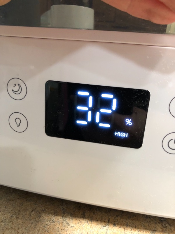 Photo 1 of LEVOIT Humidifier - Classic 300S