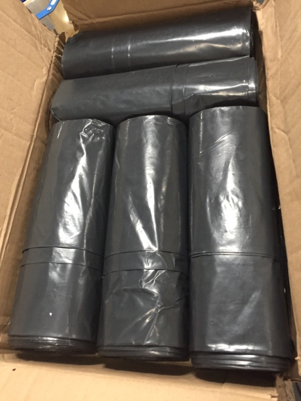 Photo 1 of AmazonCommercial 42 Gallon Heavy Duty Contractor Bags - 3 MIL - 50 Count
