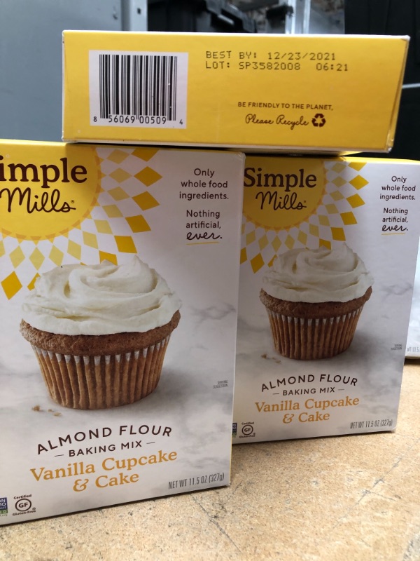 Photo 2 of (NON-REFUNDABLE)
EXPIRATION DATE 12/23/2021
Simple Mills Almond Flour Baking Mix, Gluten Free Vanilla Cake Mix, Muffin pan ready, Good for Baking, Nutrient Dense, 11.5oz, 3 Count
