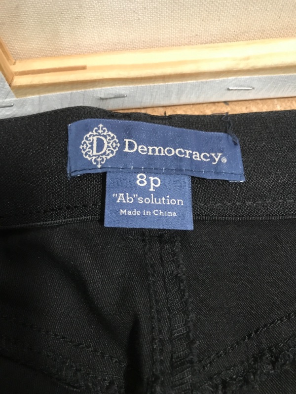 Photo 3 of Democracy Women's Petite Ab Solution Straight Leg Jean
SIZE: 8 PETITE