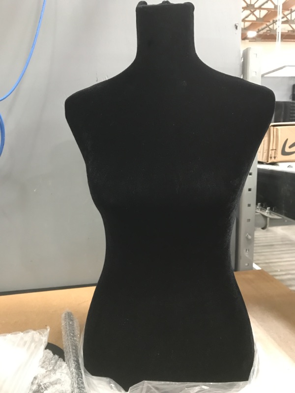 Photo 1 of *MISSING A COMPONENT* Black Female Dress Form Mannequin Torso Body with Adjustable Tripod Stand Dress Jewelry Display
66inch-Black
