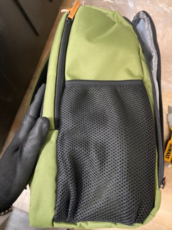 Photo 6 of G-raphy DSLR Camera Backpack Olive Green Color
