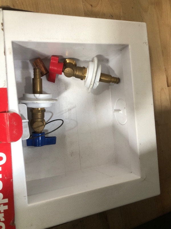 Photo 2 of OATEY
Quadtro 2 in. Copper Sweat Connection Washing Machine Outlet Box with 1/4 Turn Brass Screw-On Ball Valves