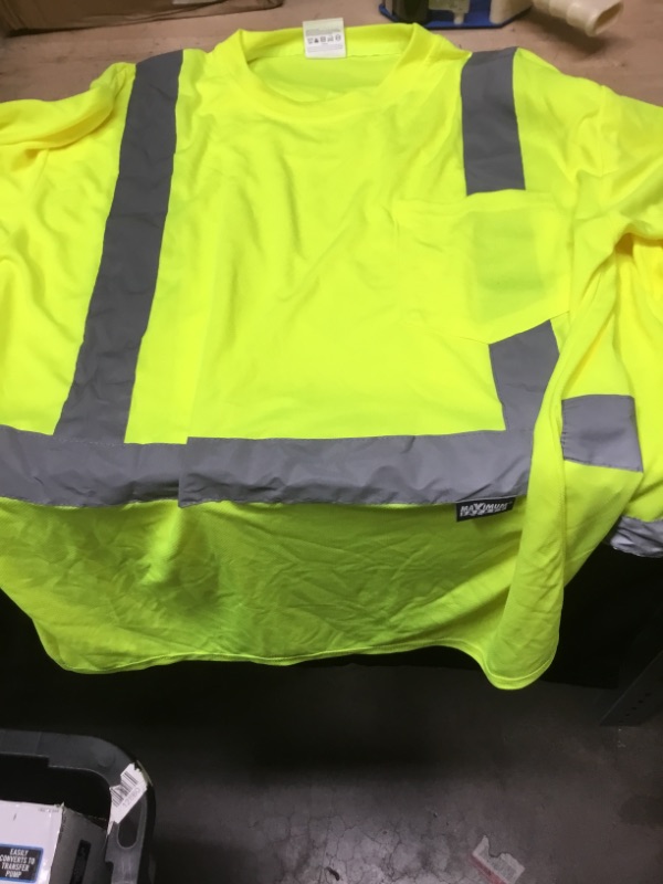 Photo 2 of MAXIMUM SAFETY Petite Unisex Large Hi-Visibility Yellow ANSI Class 2 Short-Sleeve Shirt
