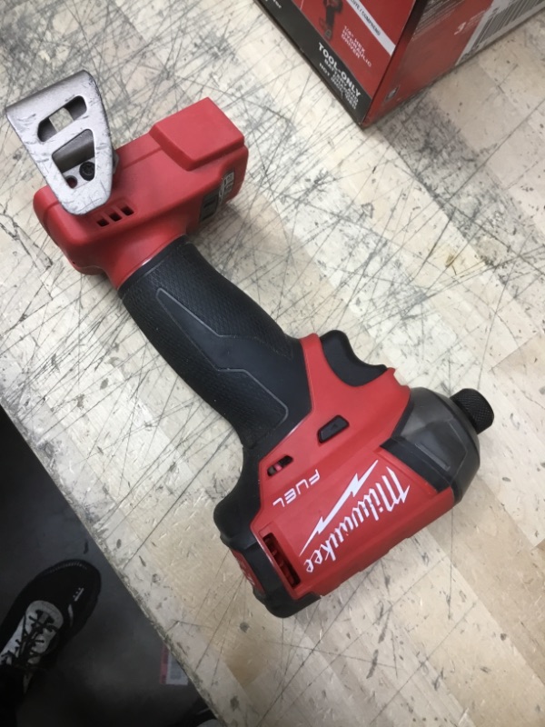 Photo 2 of 
Milwaukee
M18 FUEL SURGE 18-Volt Lithium-Ion Brushless Cordless 1/4 in. Hex Impact Driver (Tool-Only)