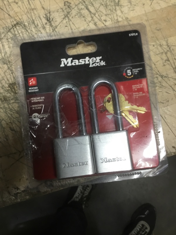 Photo 1 of 
Master Lock
Heavy Duty Outdoor Padlock with Key, 1-1/2in. Wide, 2in. Shackle, 2 Pack