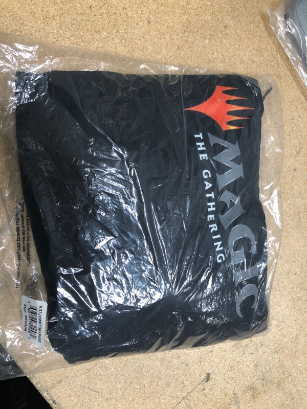 Photo 2 of Magic: The Gathering Planeswalker Pullover Hoodie Sweatshirt (Medium)
